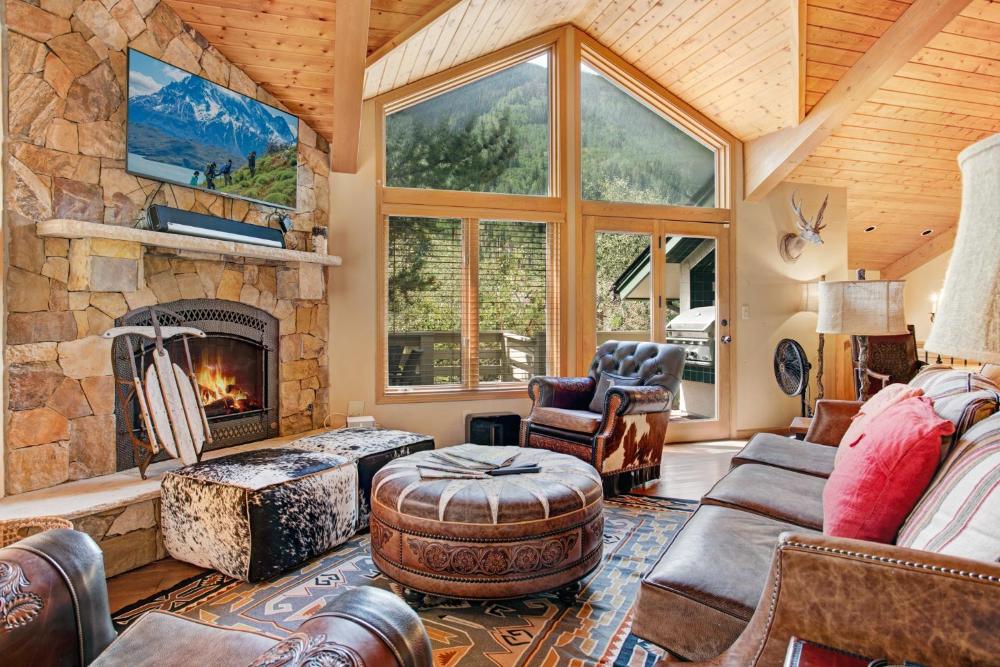 Four-Bedroom Vacation Home interior